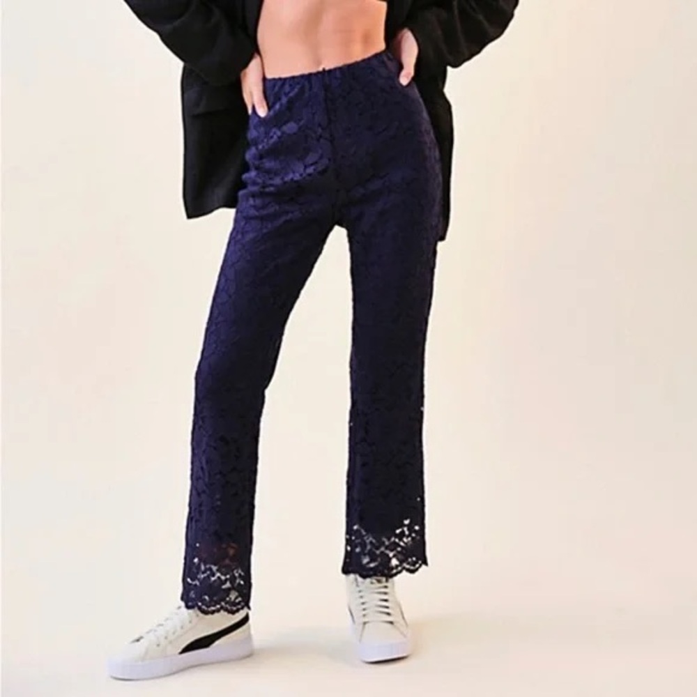 Free people navy lace scallop hem pants nwt